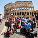 Guida Estiva per Visitare Roma con Mobilità Ridotta: Noleggio Scooter Elettrico
